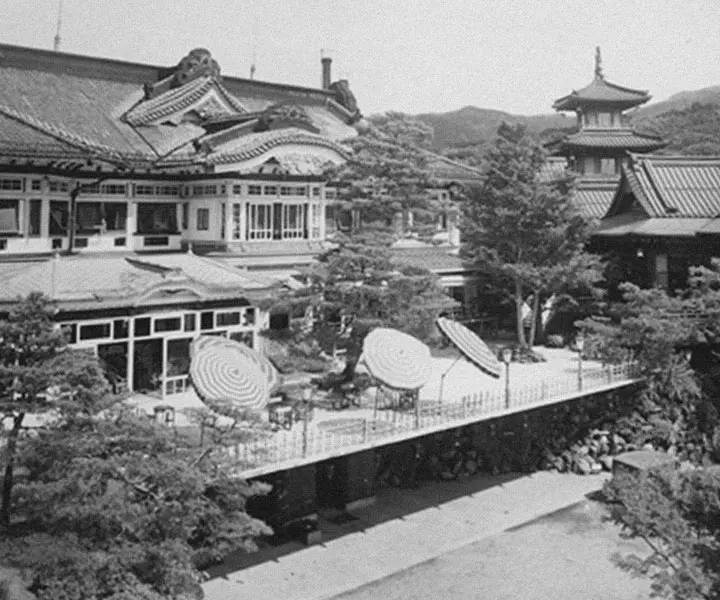image:Photo of the old Fujiya Hotel